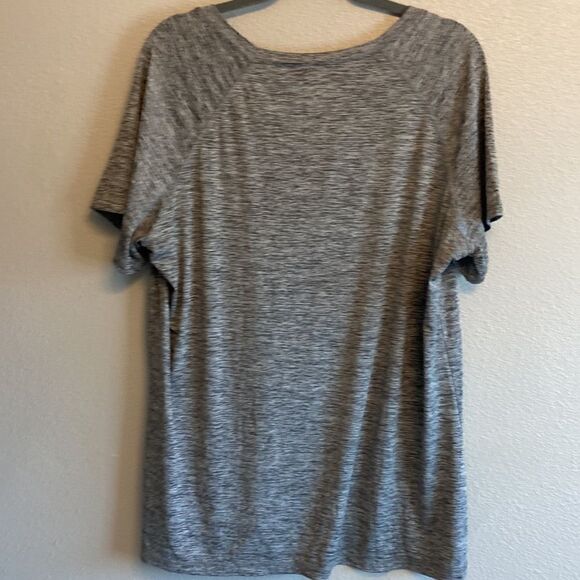 Danskin- grey athletic tshirt- Size 2X - Picture 5 of 5